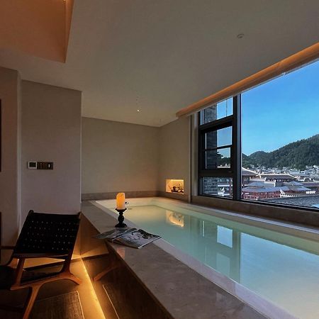 Phoenix Hall House Hotel Фенян Екстериор снимка